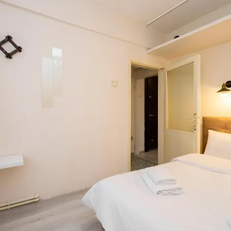 Apartamento Cozy With Sea View In Beyoglu