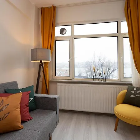 Apartamento Cozy With Sea View In Beyoglu